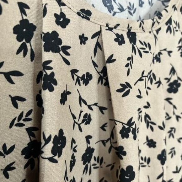 Tan and Black Floral Tank Top - Picture 3 of 4